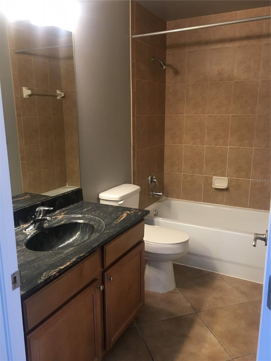 Image 10 of 17 For 7433 Terrace River Drive