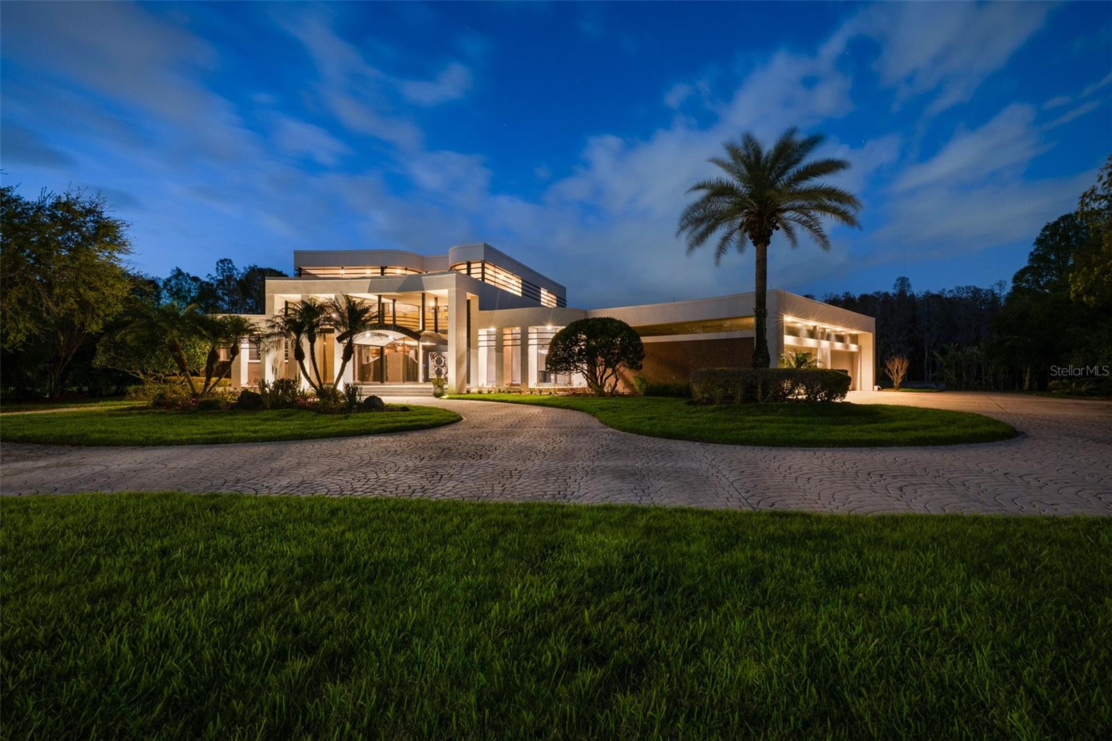 Image 12 of 74 For 18713 Pepper Pike