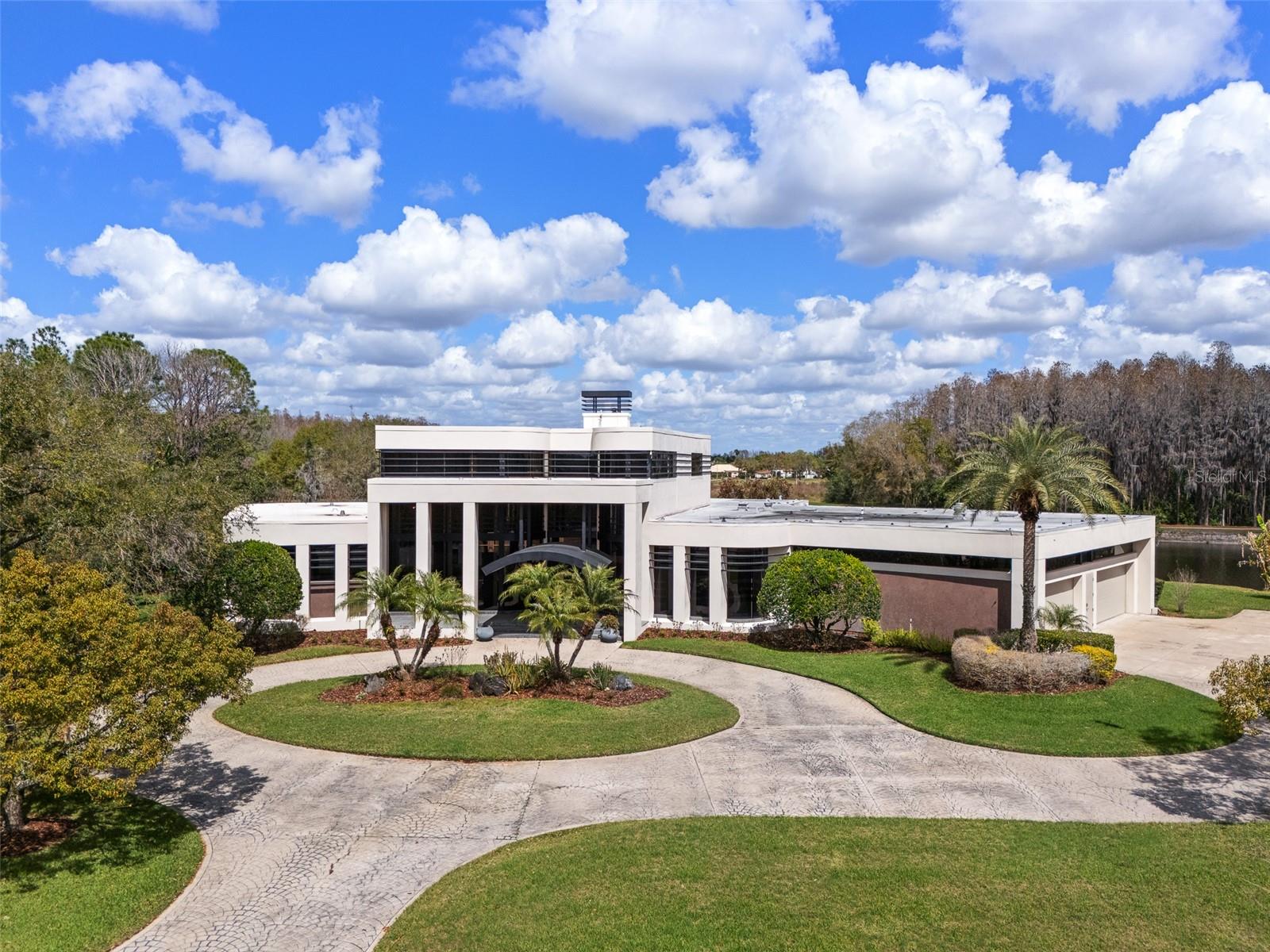 Image 5 of 74 For 18713 Pepper Pike