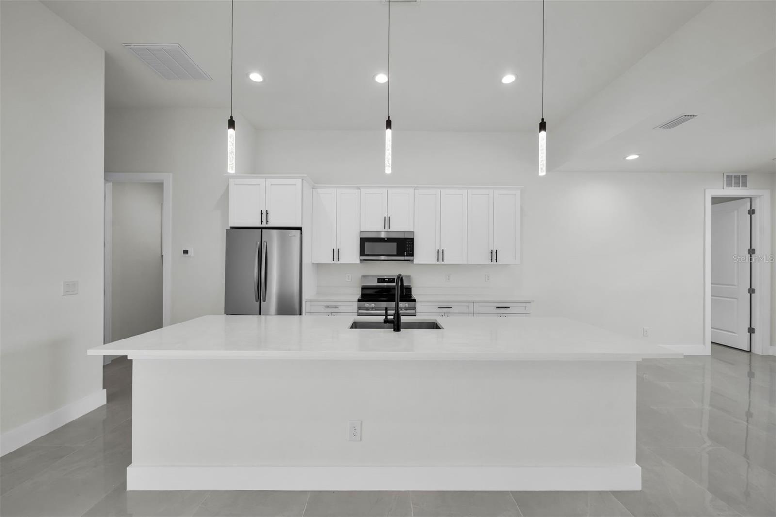Image 27 of 35 For 14020 Chesswood Lane