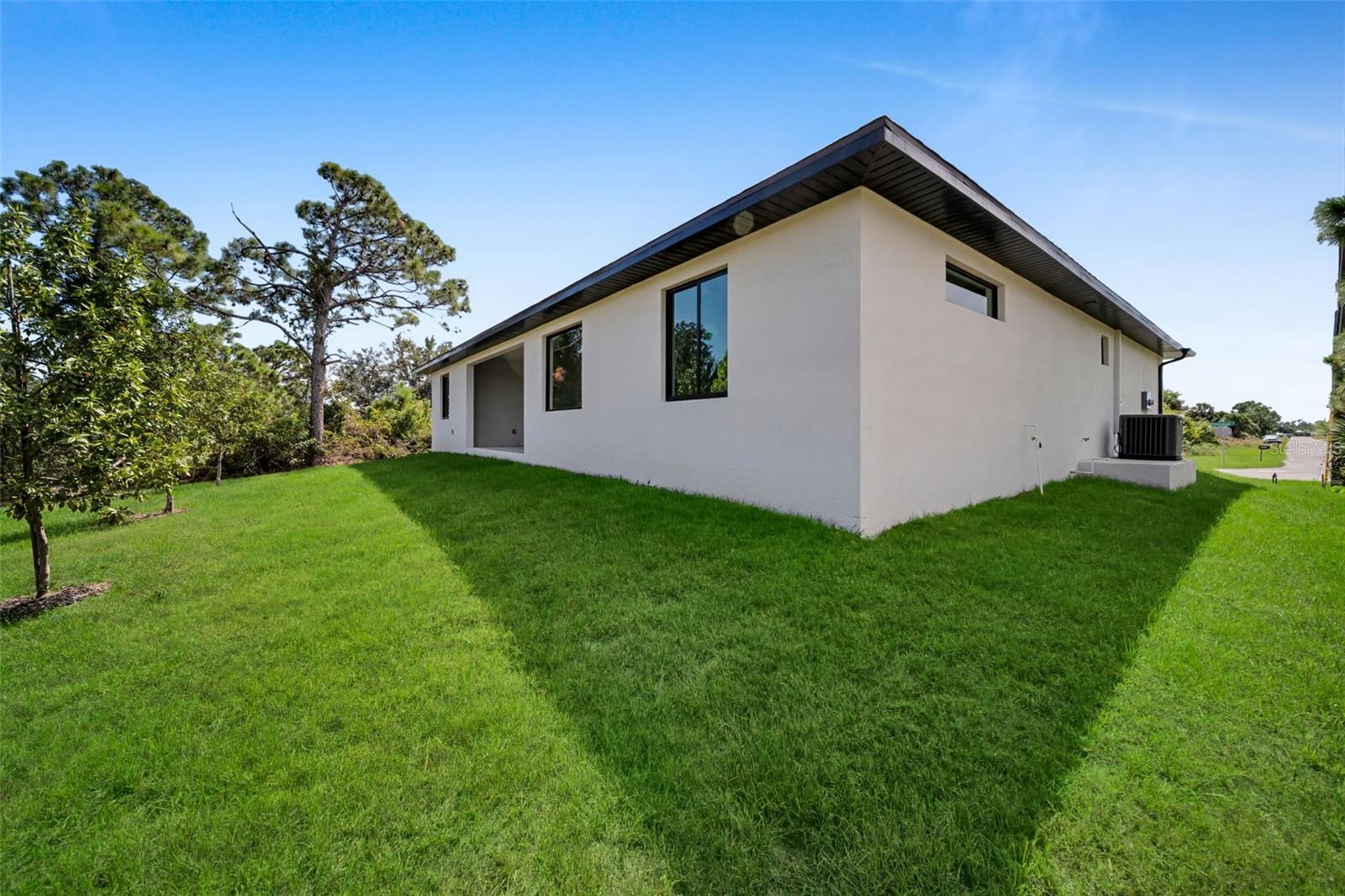 Image 30 of 35 For 14020 Chesswood Lane