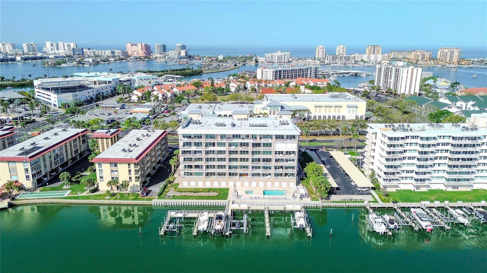 Image 2 of 49 For 125 Island Way 503