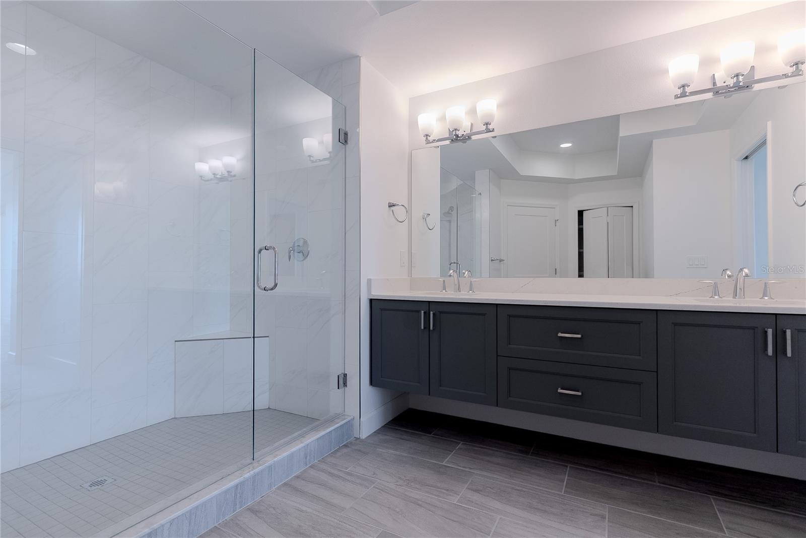 Image 26 of 49 For 125 Island Way 503