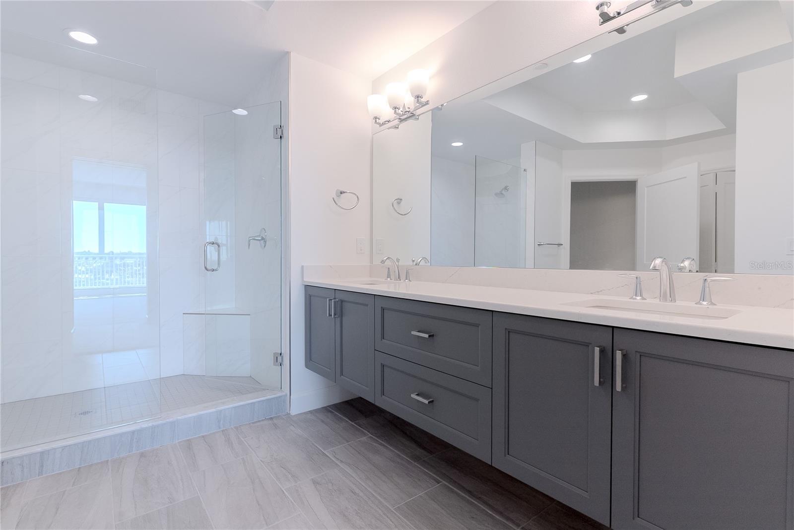 Image 29 of 49 For 125 Island Way 503