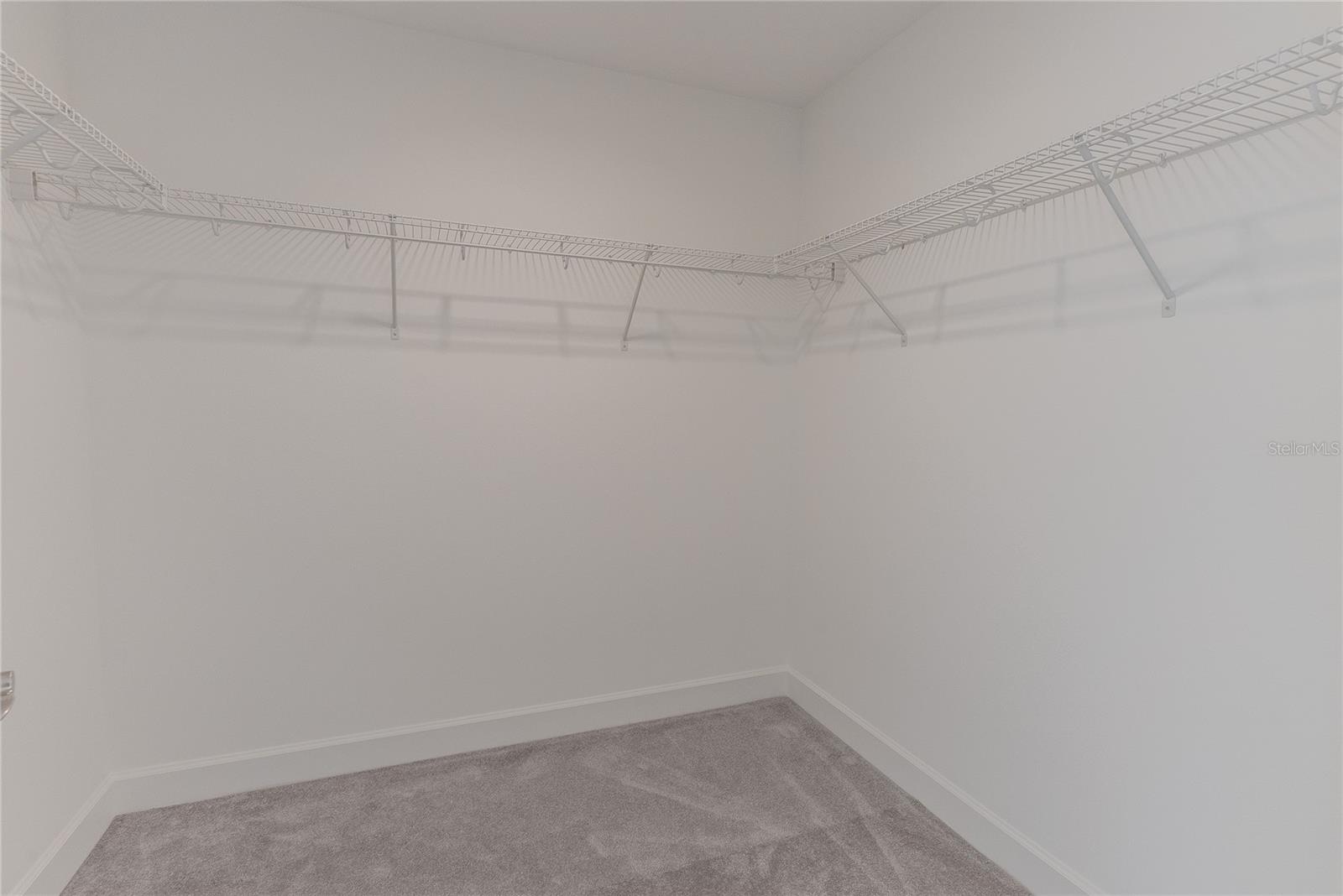 Image 32 of 49 For 125 Island Way 503