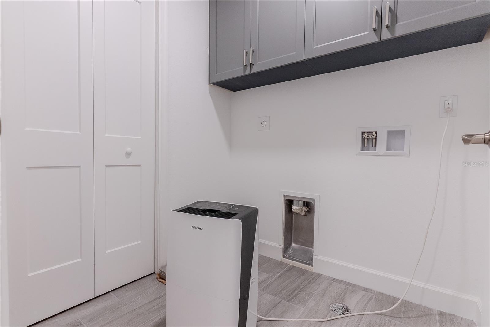 Image 42 of 49 For 125 Island Way 503