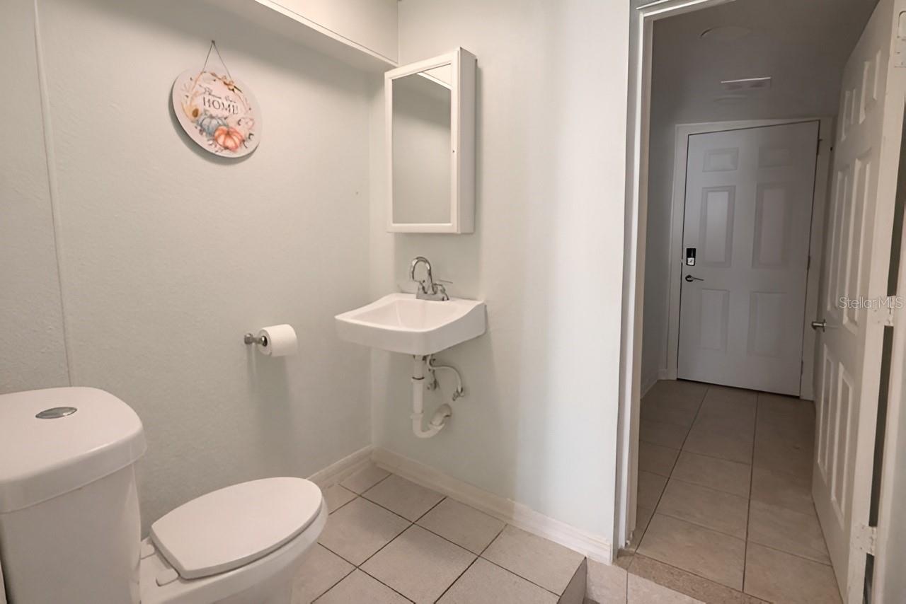 Image 11 of 22 For 714 1st Avenue Sw