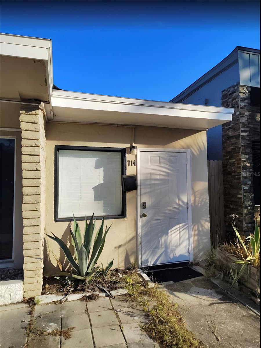 Image 2 of 22 For 714 1st Avenue Sw