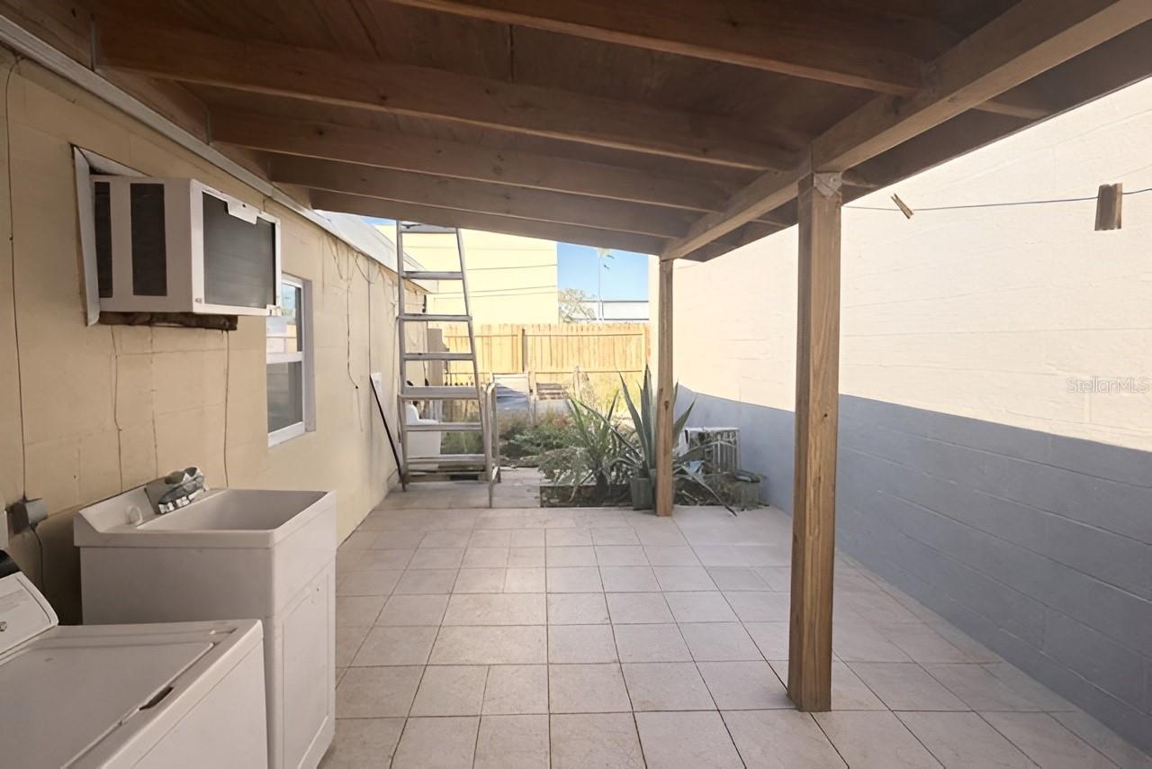 Image 21 of 22 For 714 1st Avenue Sw