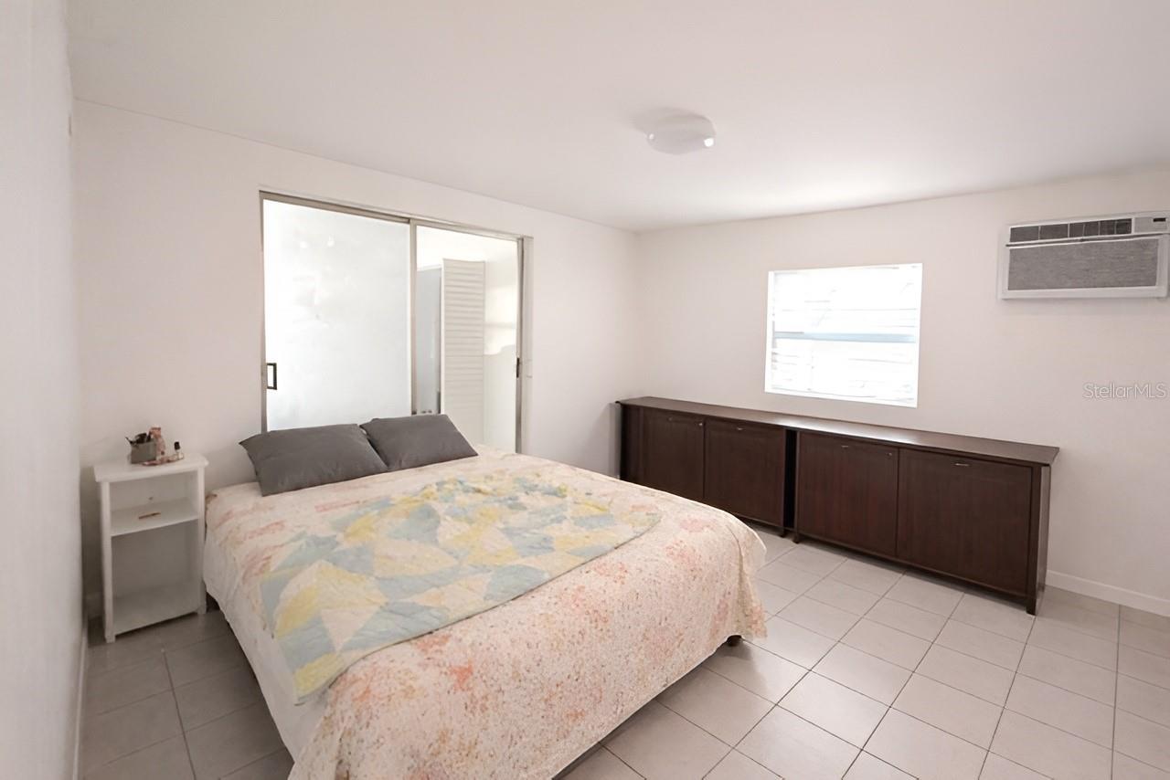 Image 4 of 22 For 714 1st Avenue Sw