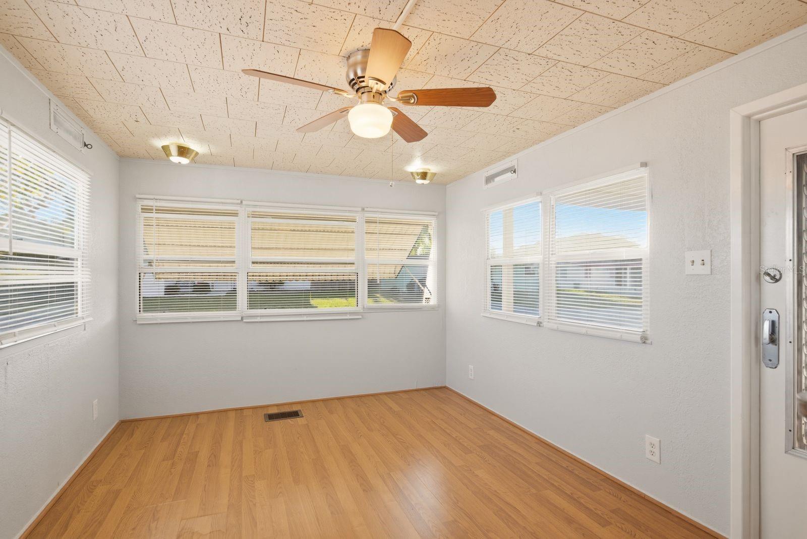 Image 12 of 27 For 2107 Melody Drive