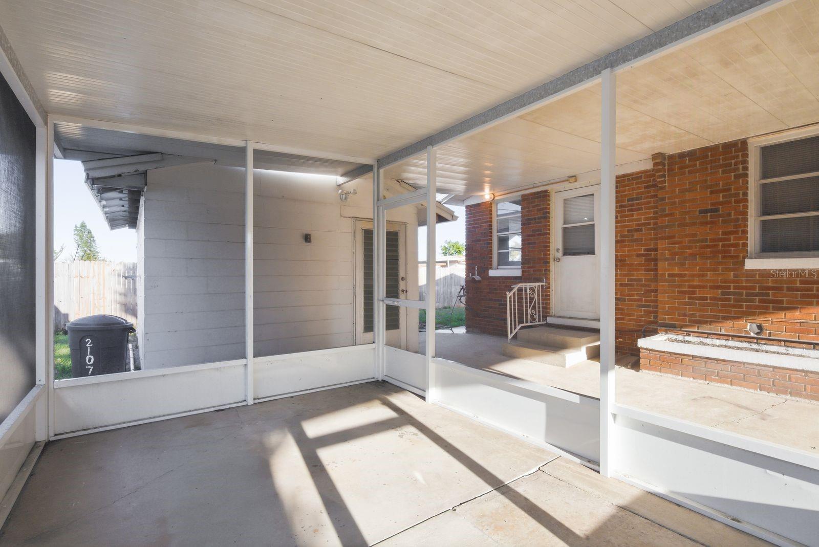 Image 24 of 27 For 2107 Melody Drive