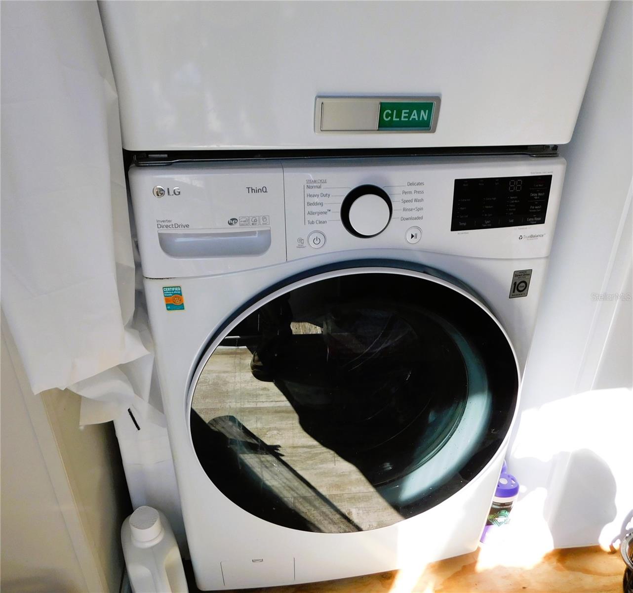 Image 25 of 27 For 39143 Hillcrest Drive