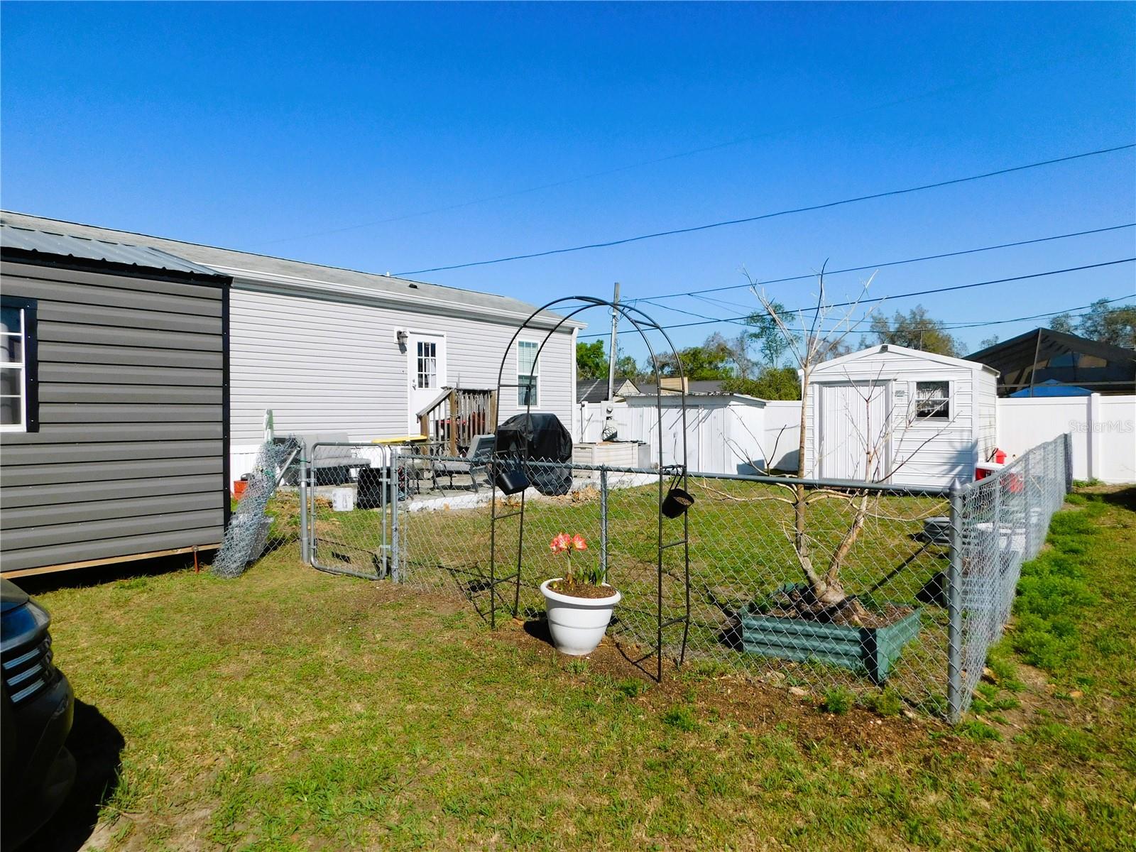 Image 5 of 27 For 39143 Hillcrest Drive