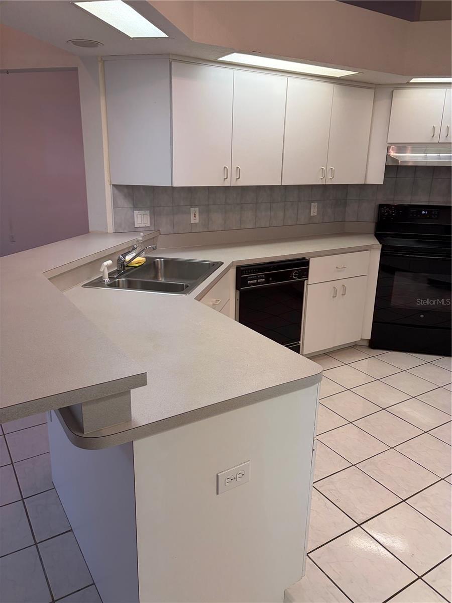 Image 15 of 66 For 10330 Armadillo Court