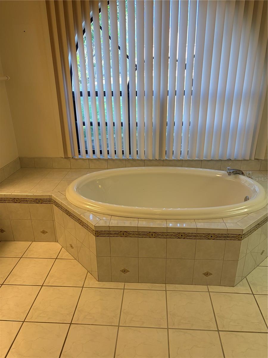 Image 26 of 66 For 10330 Armadillo Court