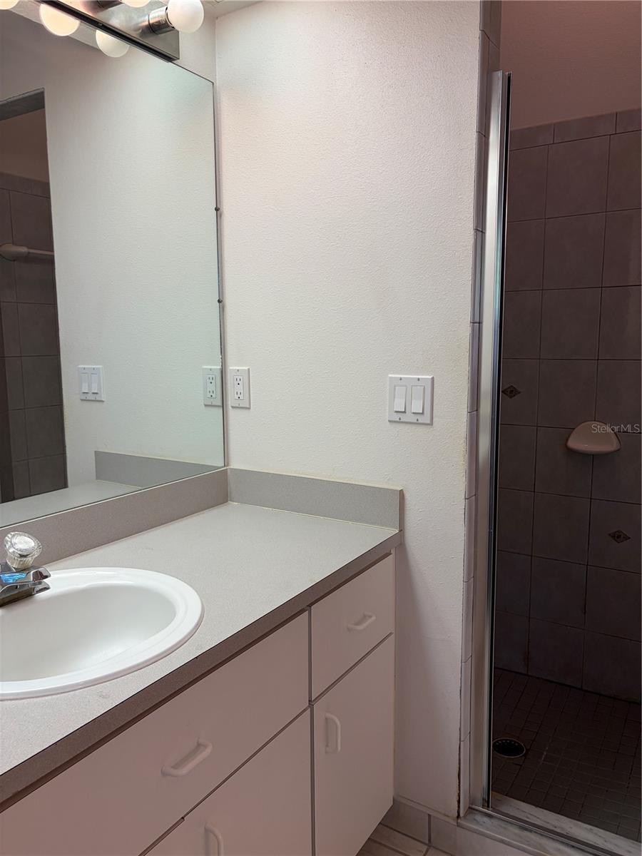 Image 32 of 66 For 10330 Armadillo Court