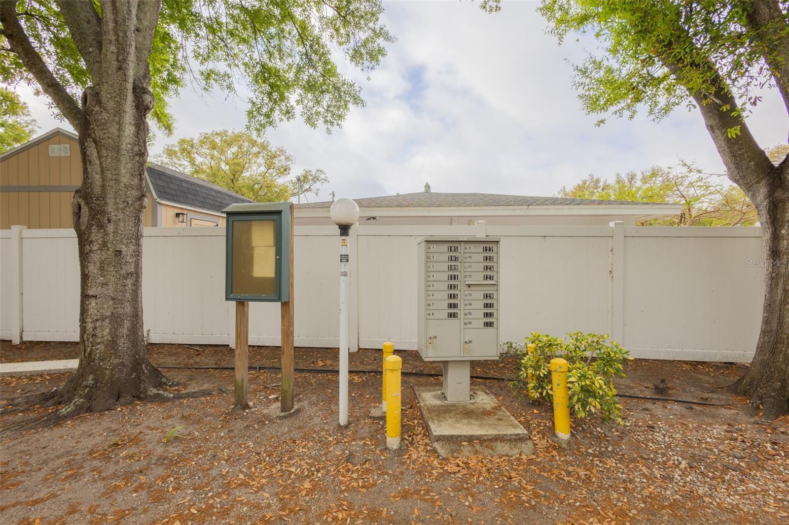 Image 20 of 22 For 129 Mercury Avenue