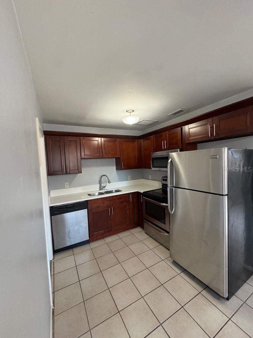 Image 7 of 14 For 6804 Wall Street