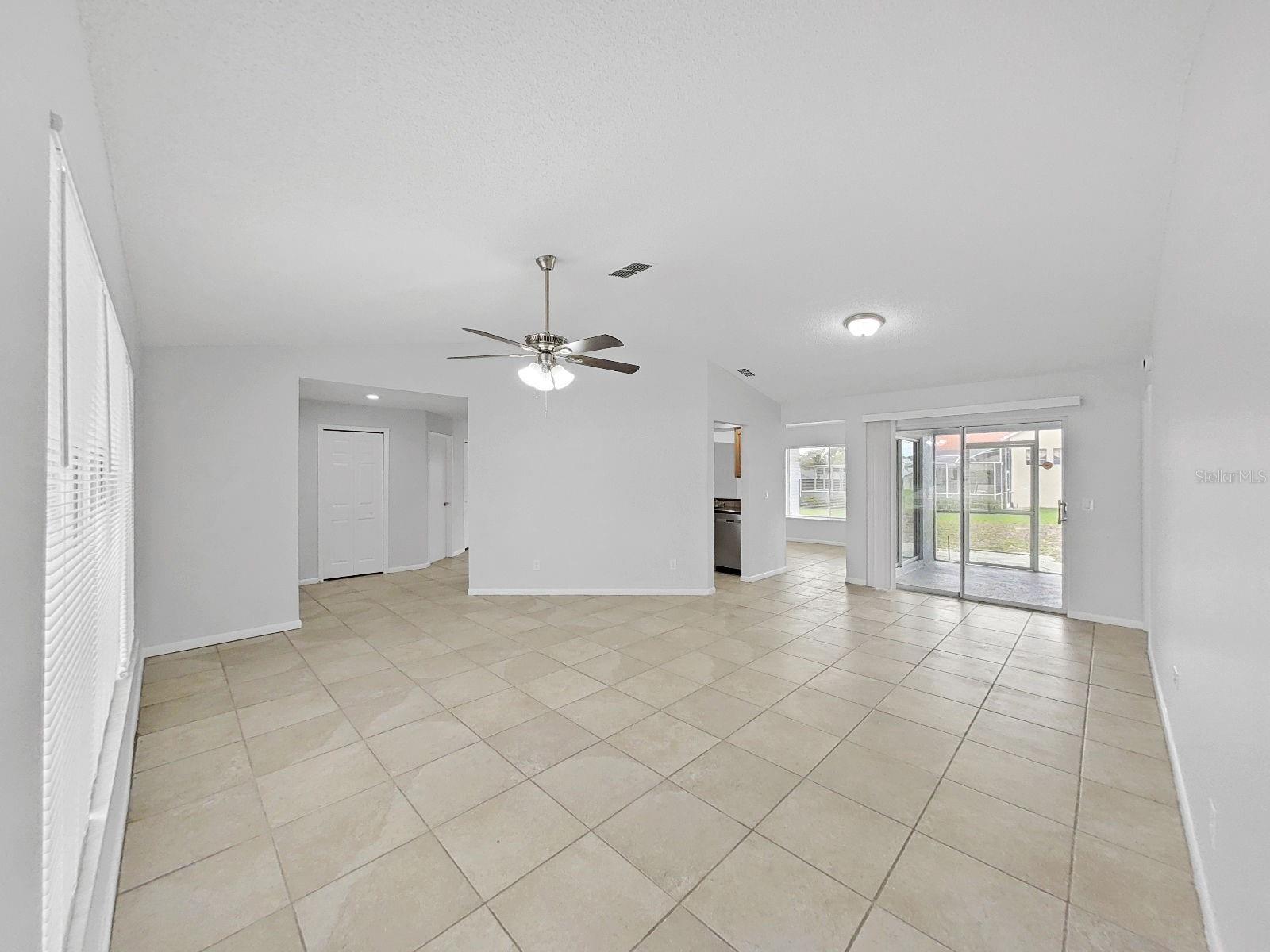 Image 10 of 46 For 10452 Fordham Street