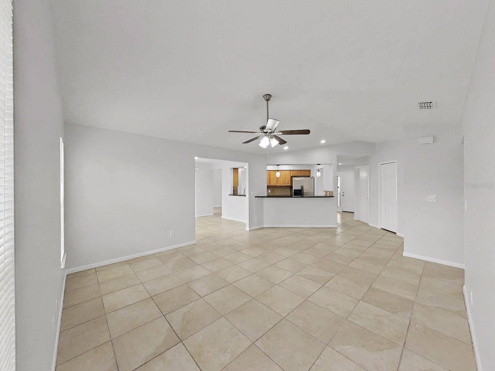 Image 19 of 46 For 10452 Fordham Street