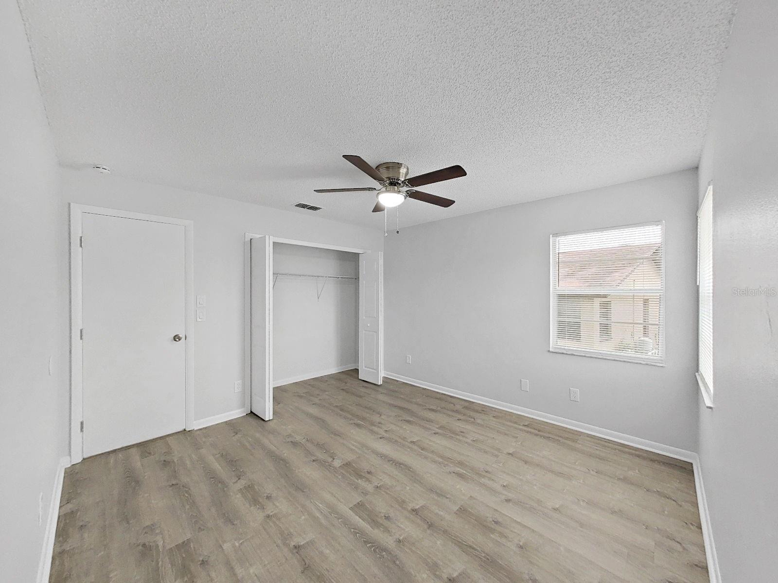 Image 34 of 46 For 10452 Fordham Street