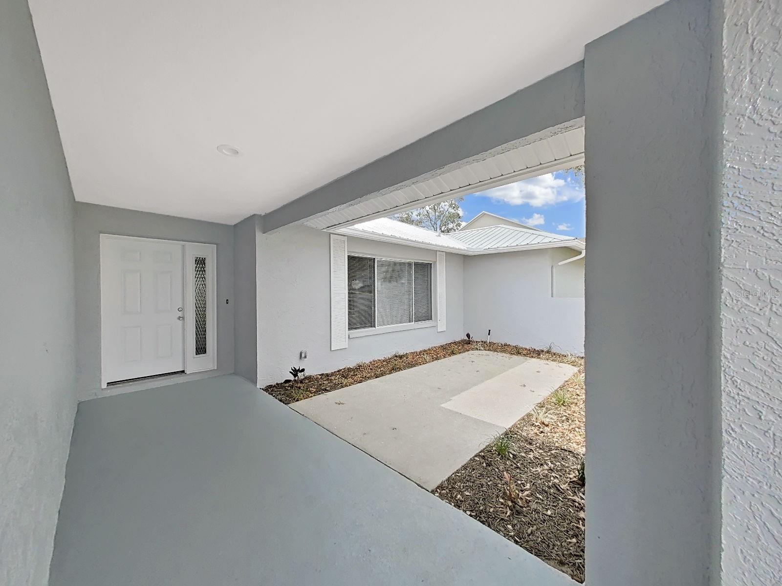 Image 5 of 46 For 10452 Fordham Street