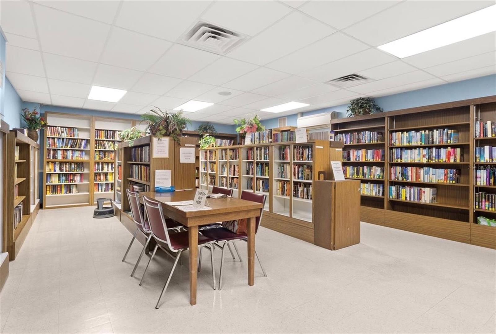 Image 21 of 31 For 2284 Philippine Drive 59