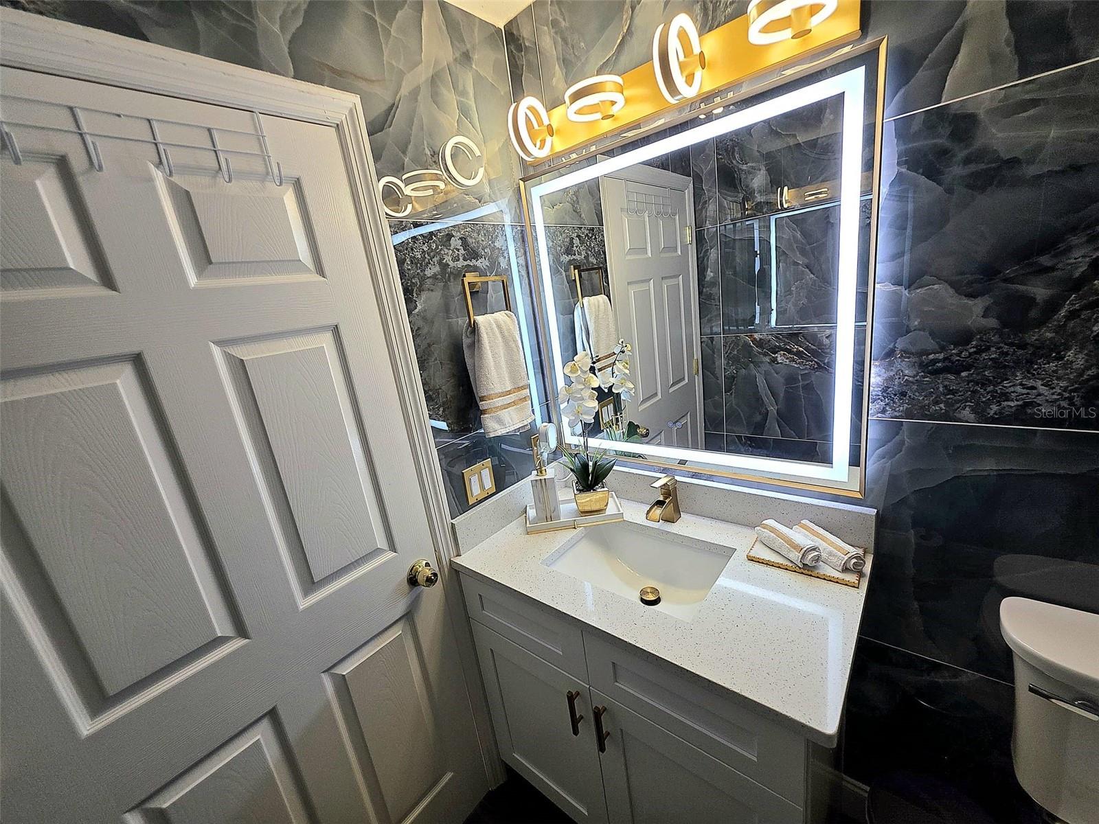 Image 18 of 36 For 24921 Ravello Street