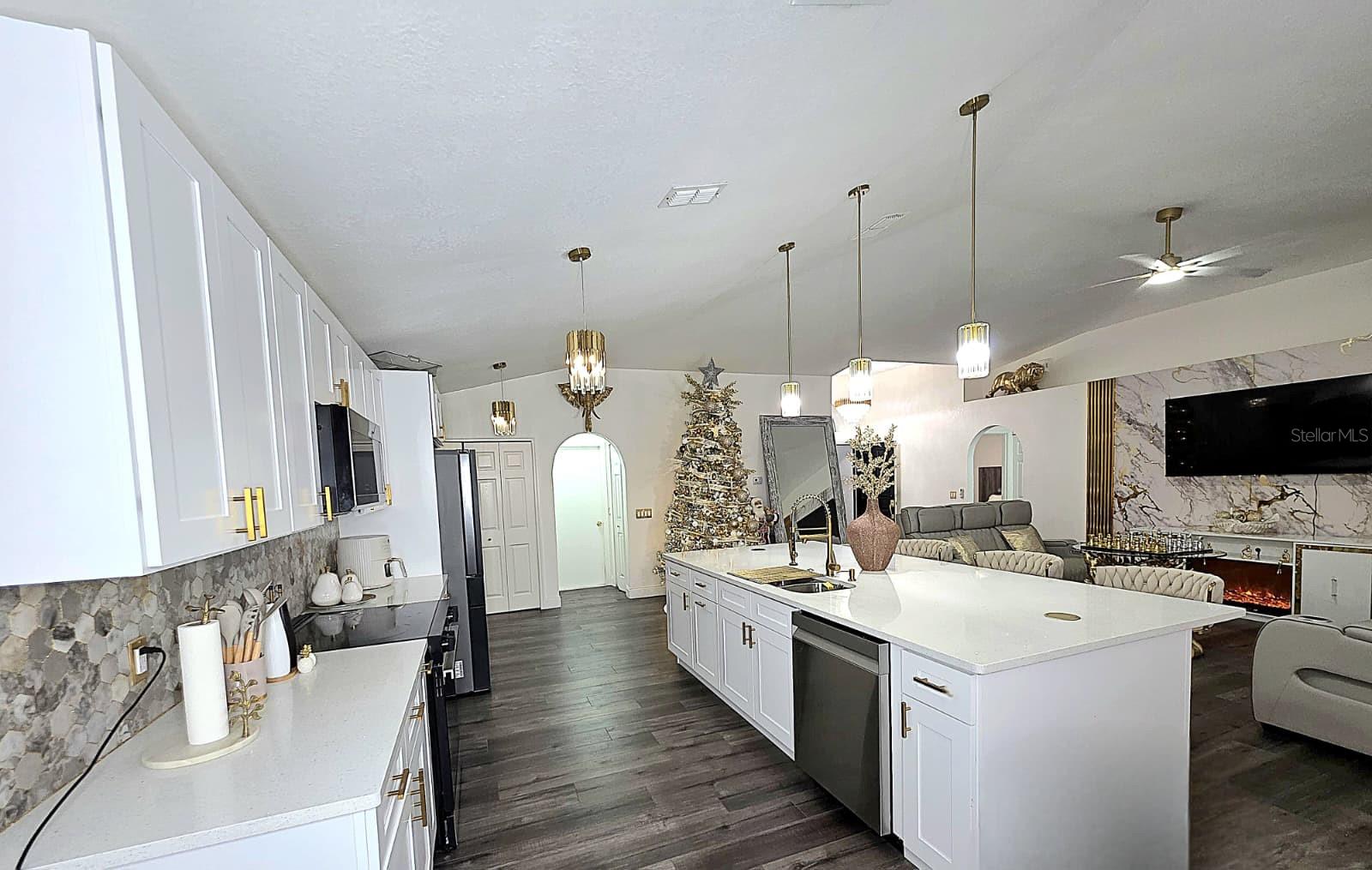 Image 20 of 36 For 24921 Ravello Street