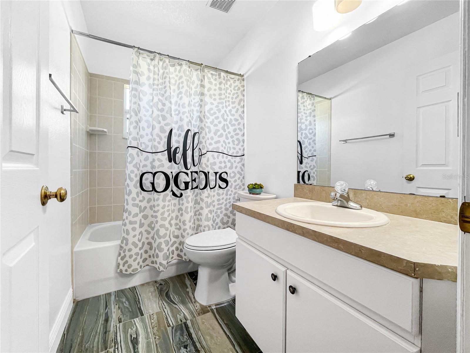 Listing photo id 36 for 1950 Folkstone Place