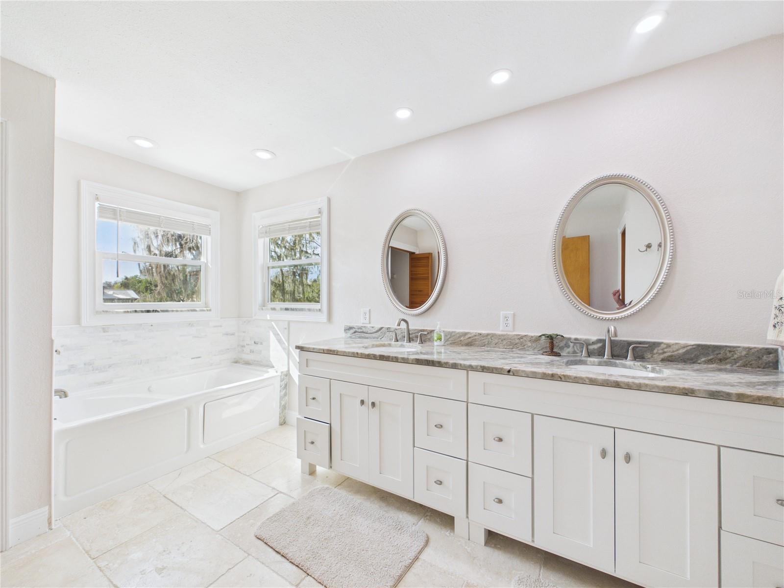 Image 14 of 60 For 11202 Winn Road