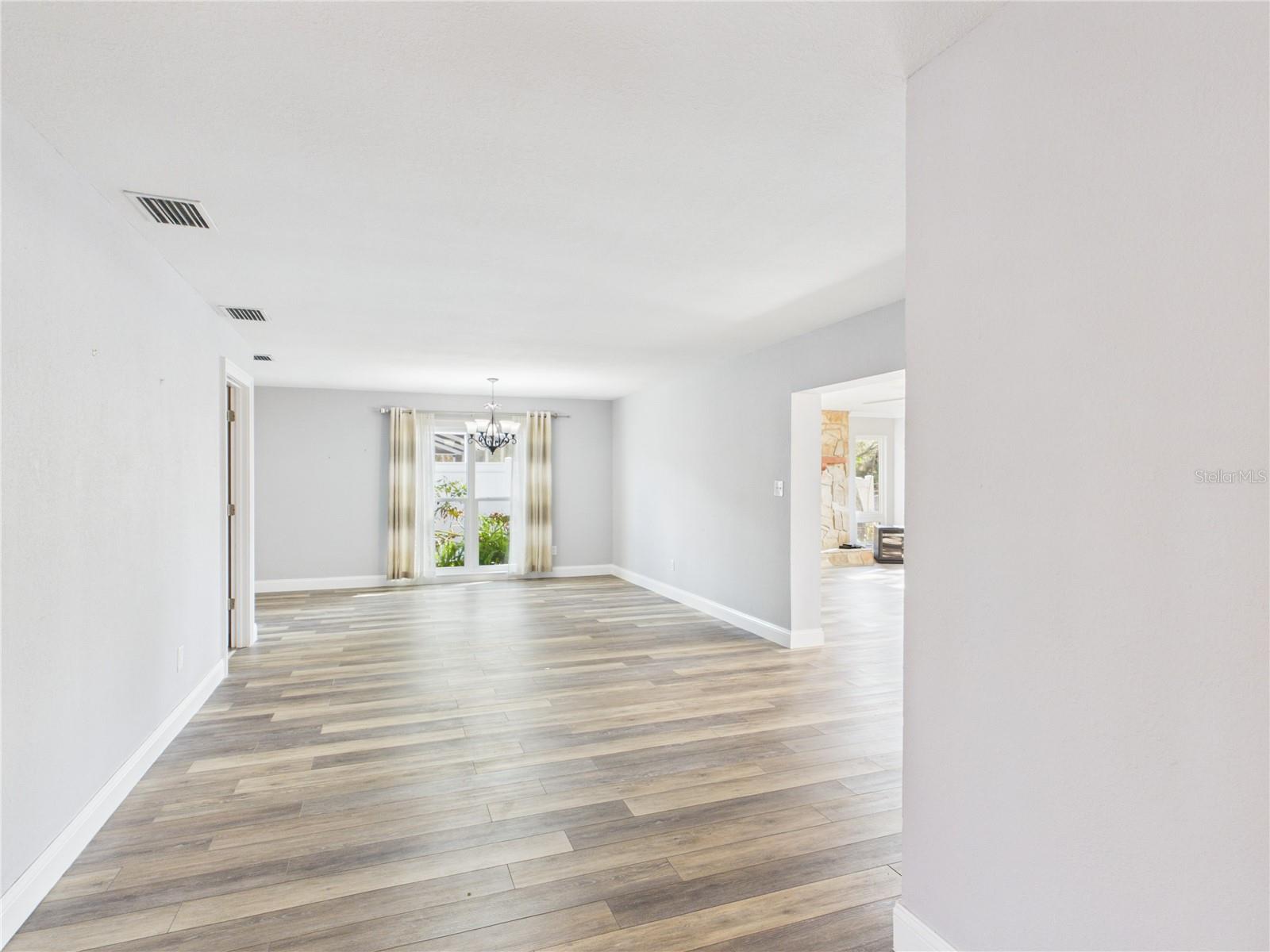 Image 17 of 60 For 11202 Winn Road