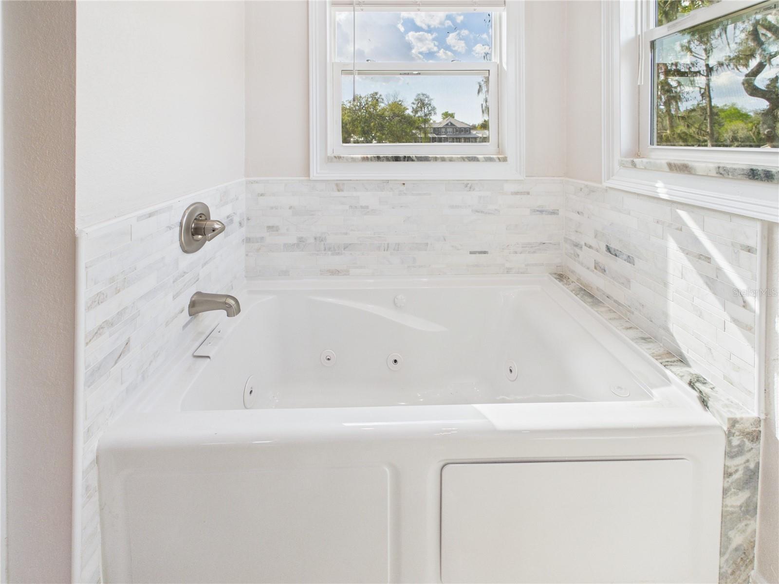 Image 24 of 60 For 11202 Winn Road