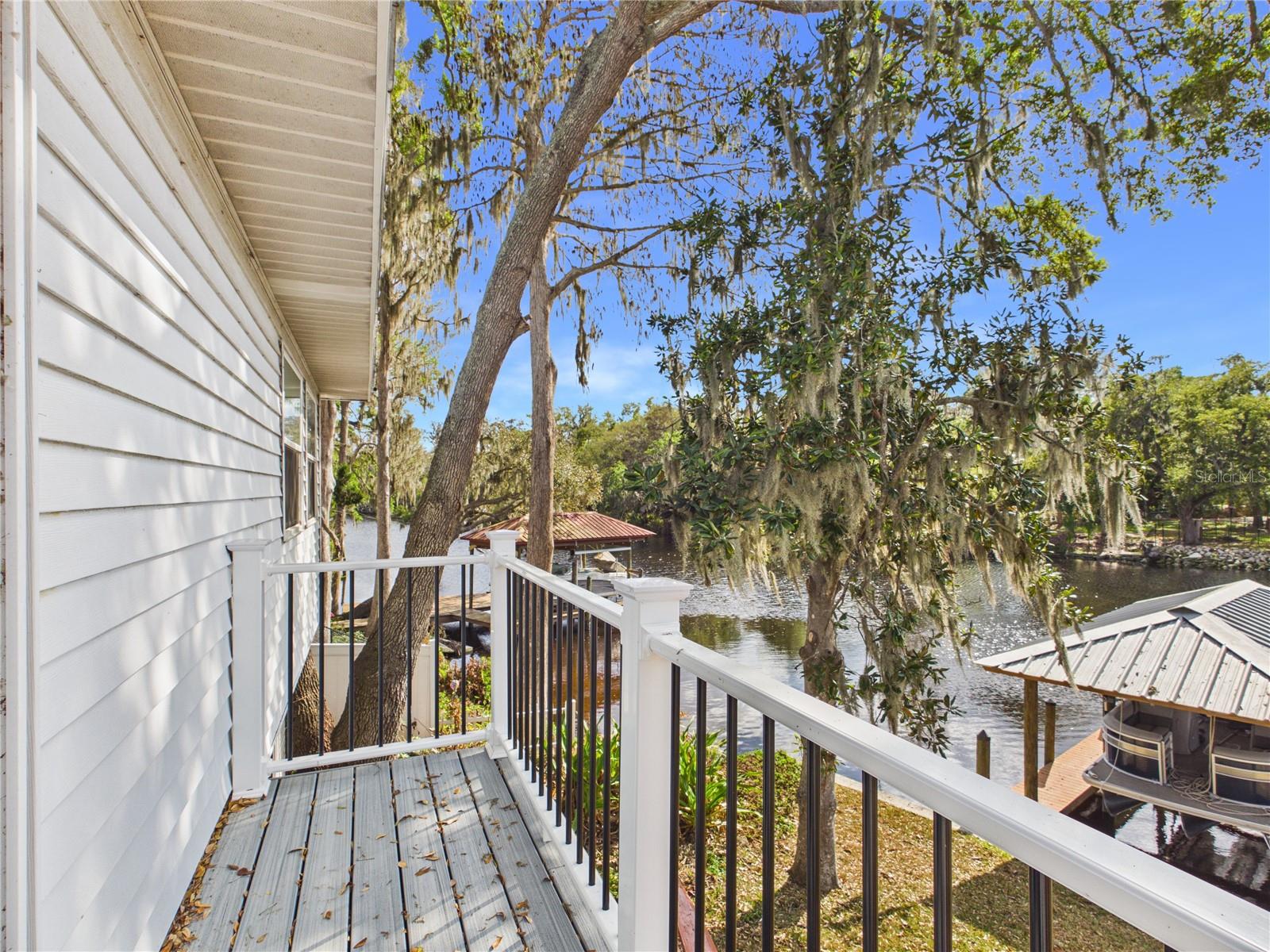 Image 4 of 60 For 11202 Winn Road