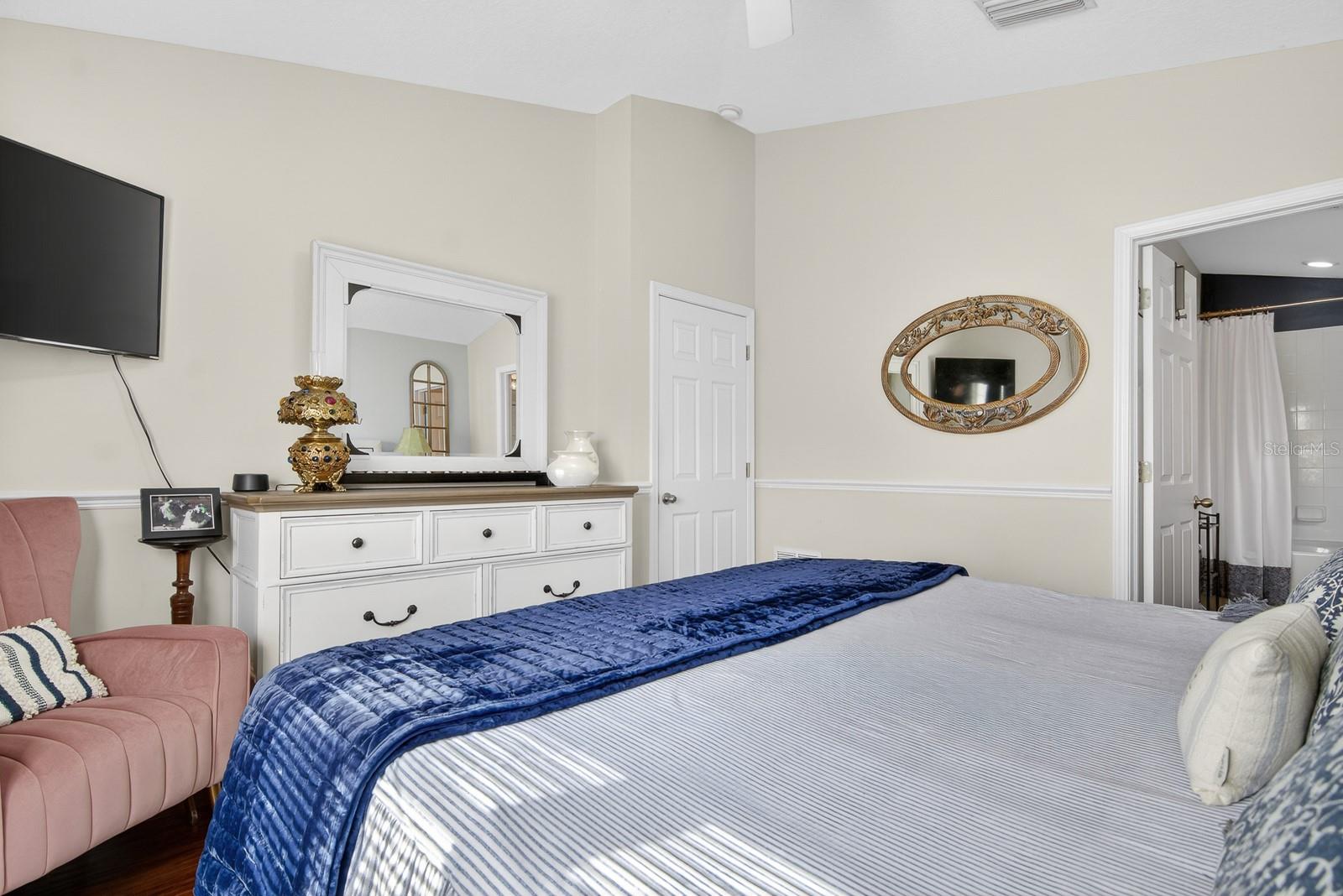 Image 17 of 29 For 8447 Shallow Creek Court