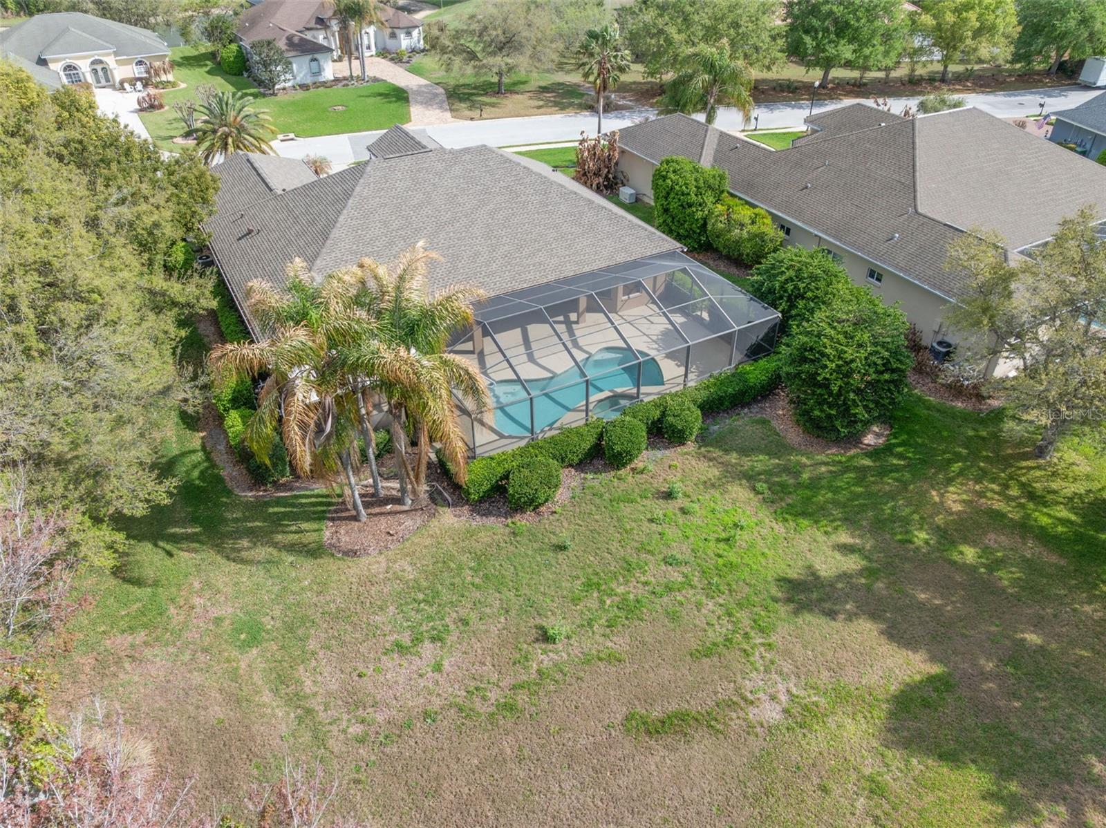 Listing photo id 32 for 13404 Thoroughbred Drive