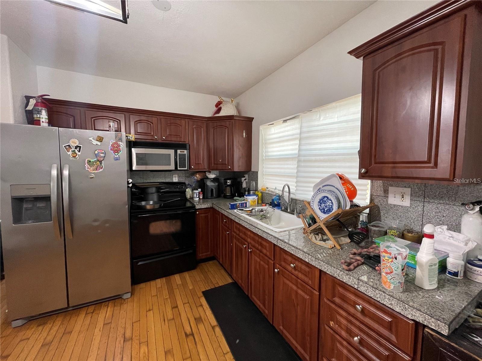 Image 4 of 13 For 2312 9th Avenue