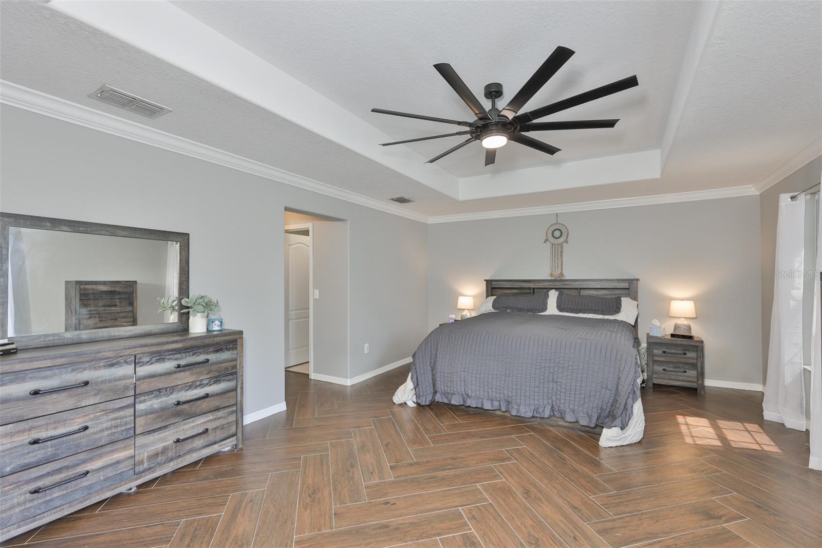 Image 14 of 28 For 10335 Summer Azure Drive