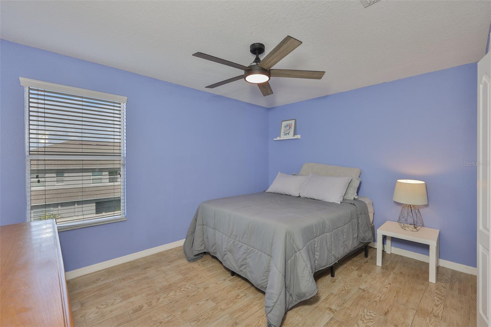 Image 19 of 28 For 10335 Summer Azure Drive