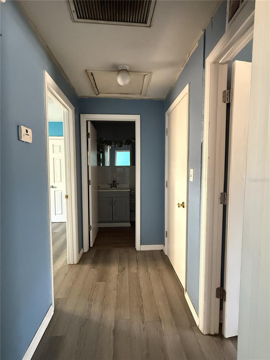 Image 17 of 27 For 136 Myrtle Avenue