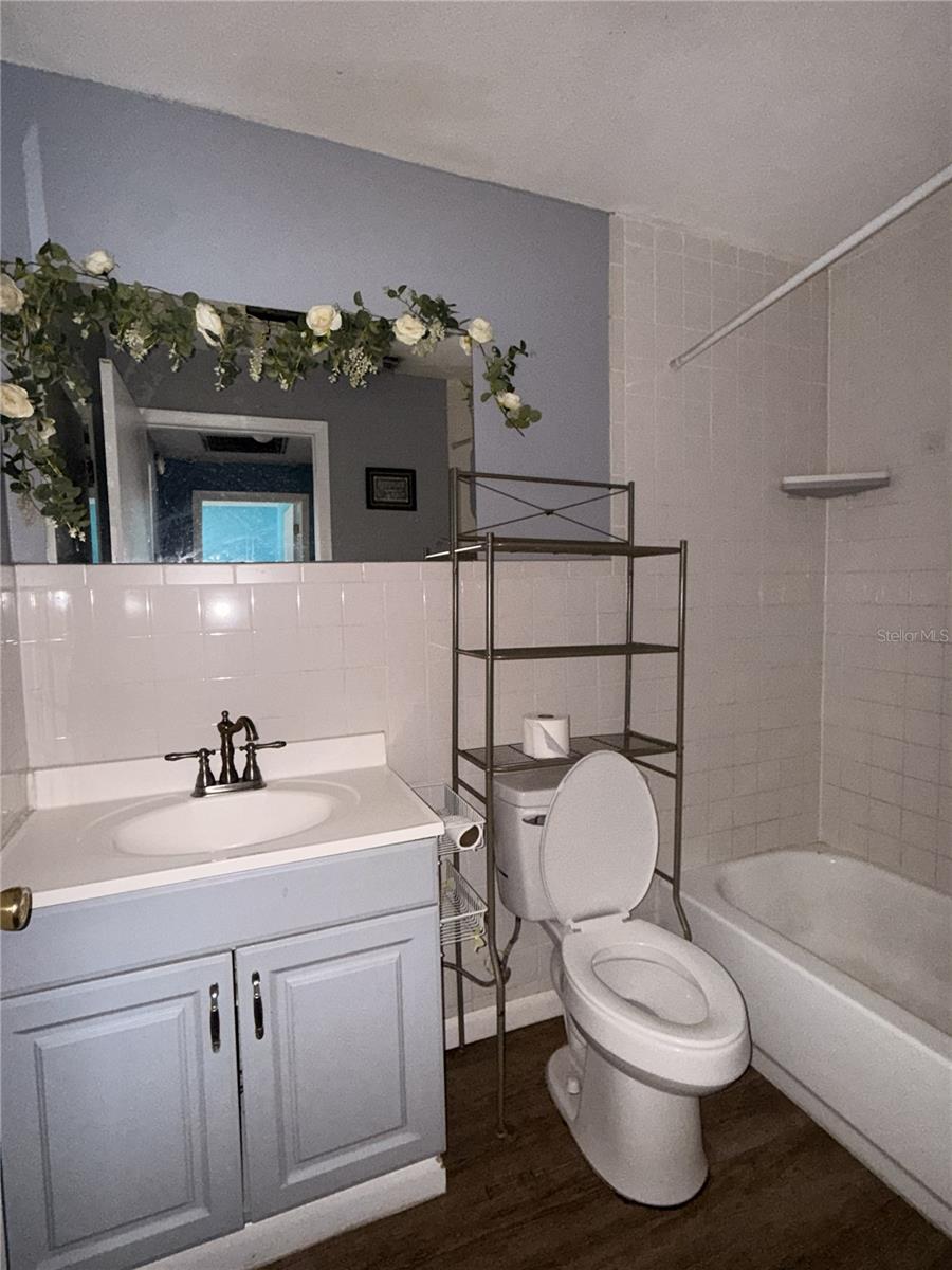 Image 20 of 27 For 136 Myrtle Avenue