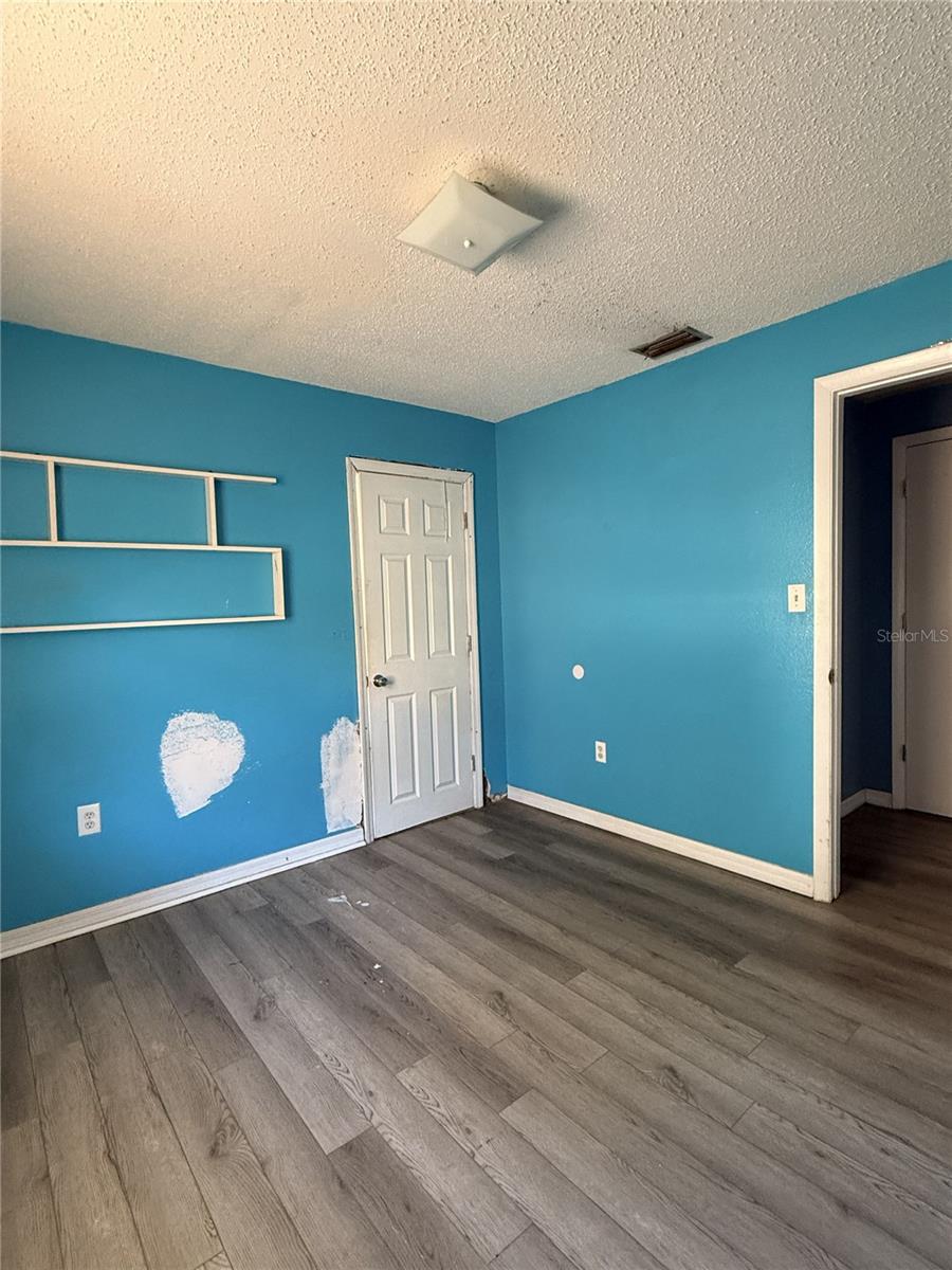 Image 22 of 27 For 136 Myrtle Avenue