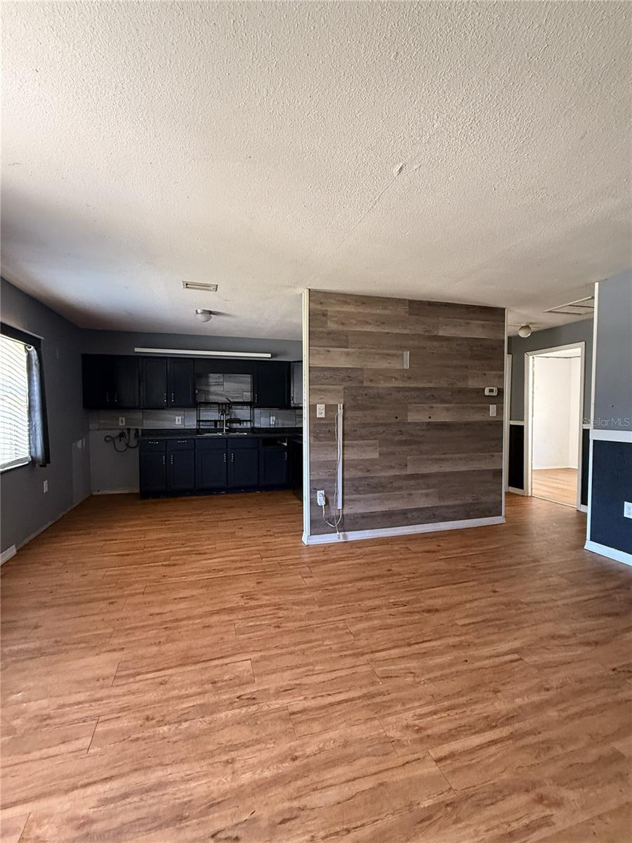 Image 4 of 27 For 136 Myrtle Avenue