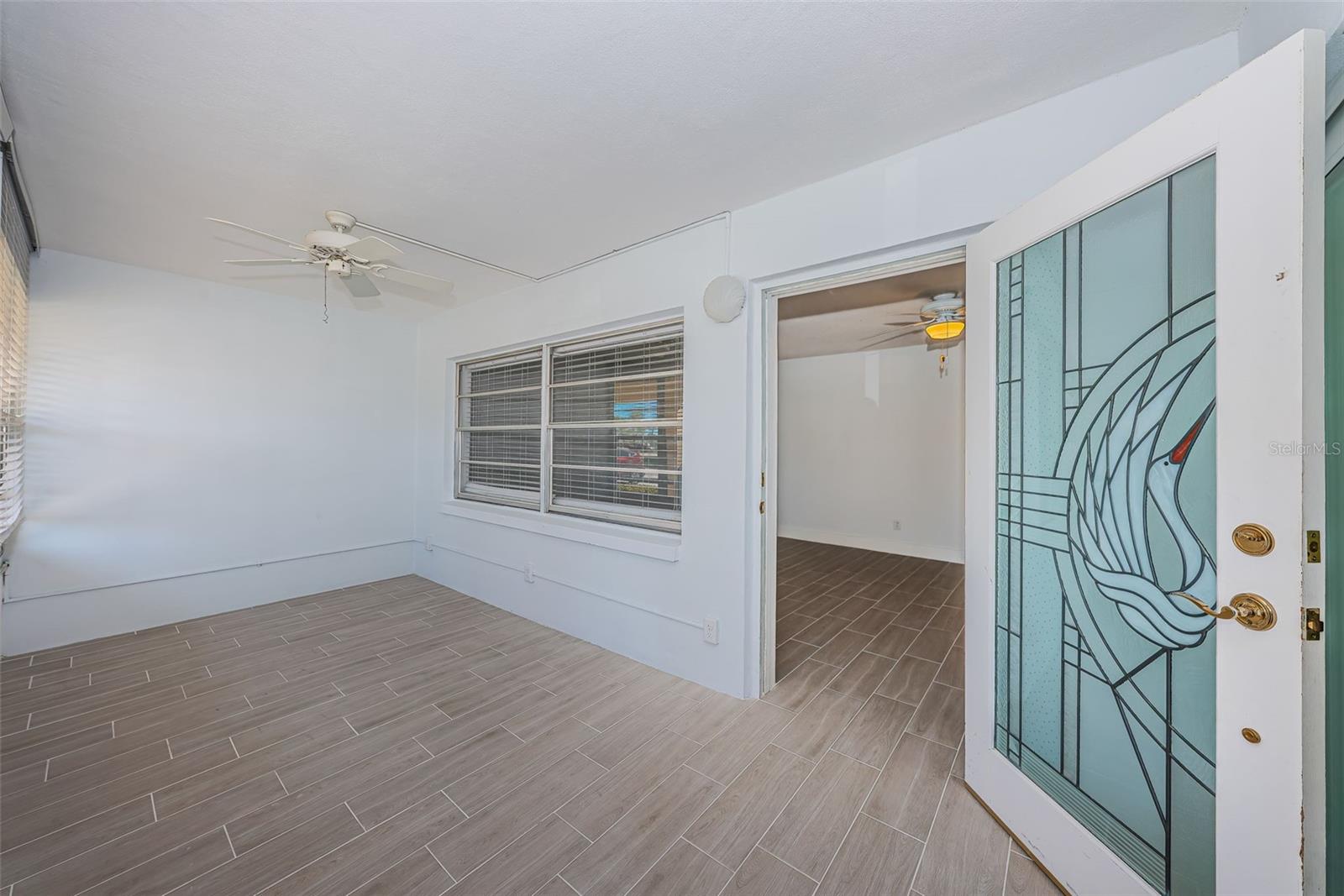 Image 10 of 58 For 4700 Cove Circle 110