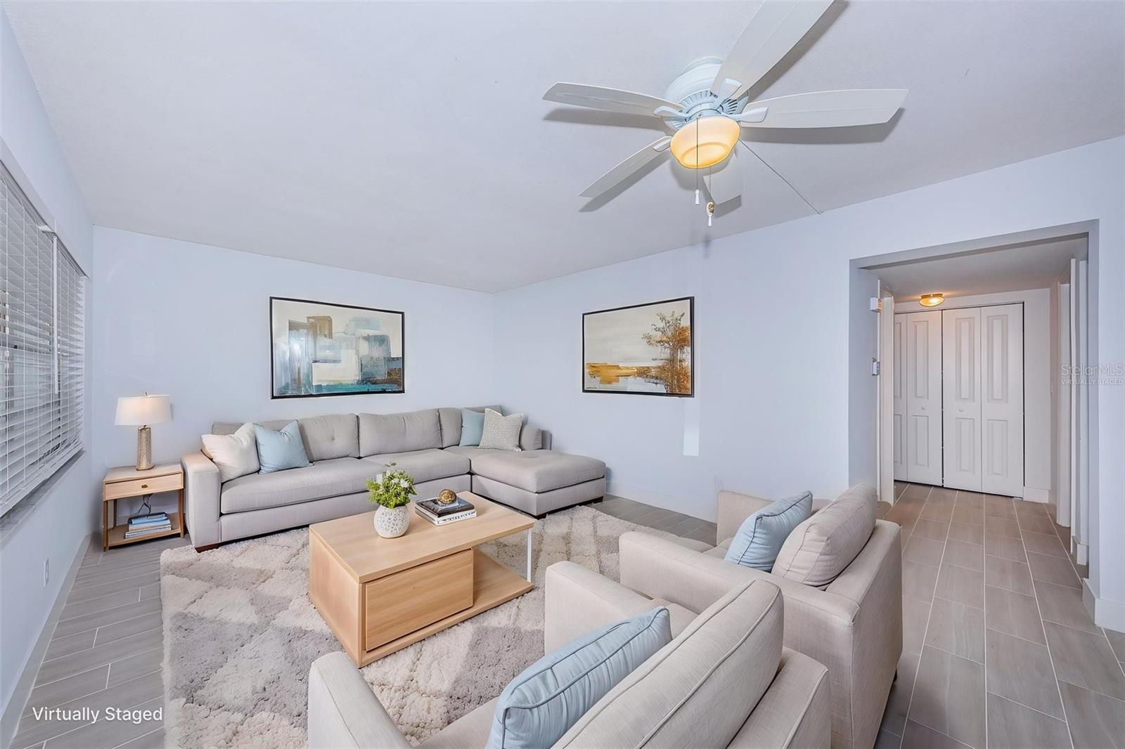 Image 18 of 58 For 4700 Cove Circle 110