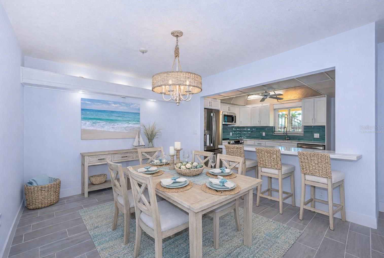 Image 4 of 58 For 4700 Cove Circle 110