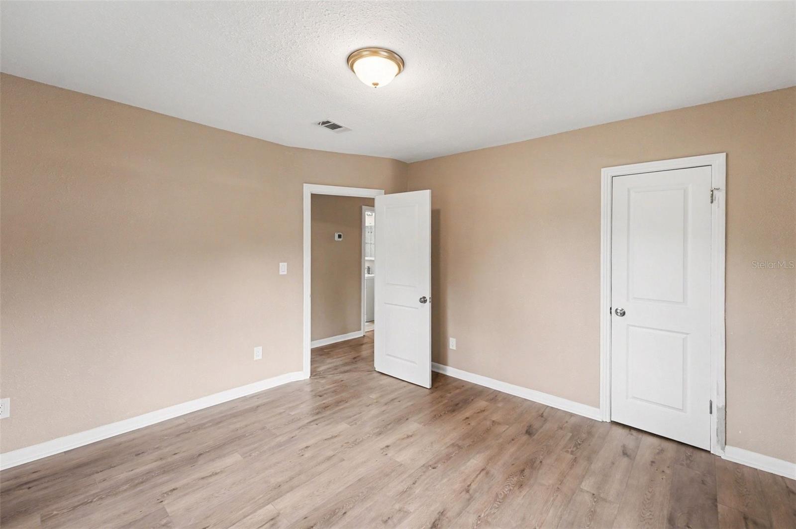 Image 16 of 25 For 1125 Engman Street