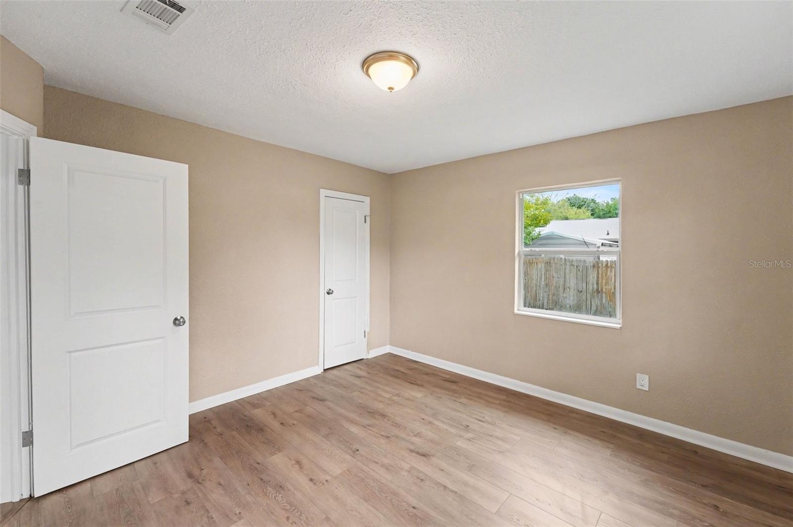 Image 17 of 25 For 1125 Engman Street