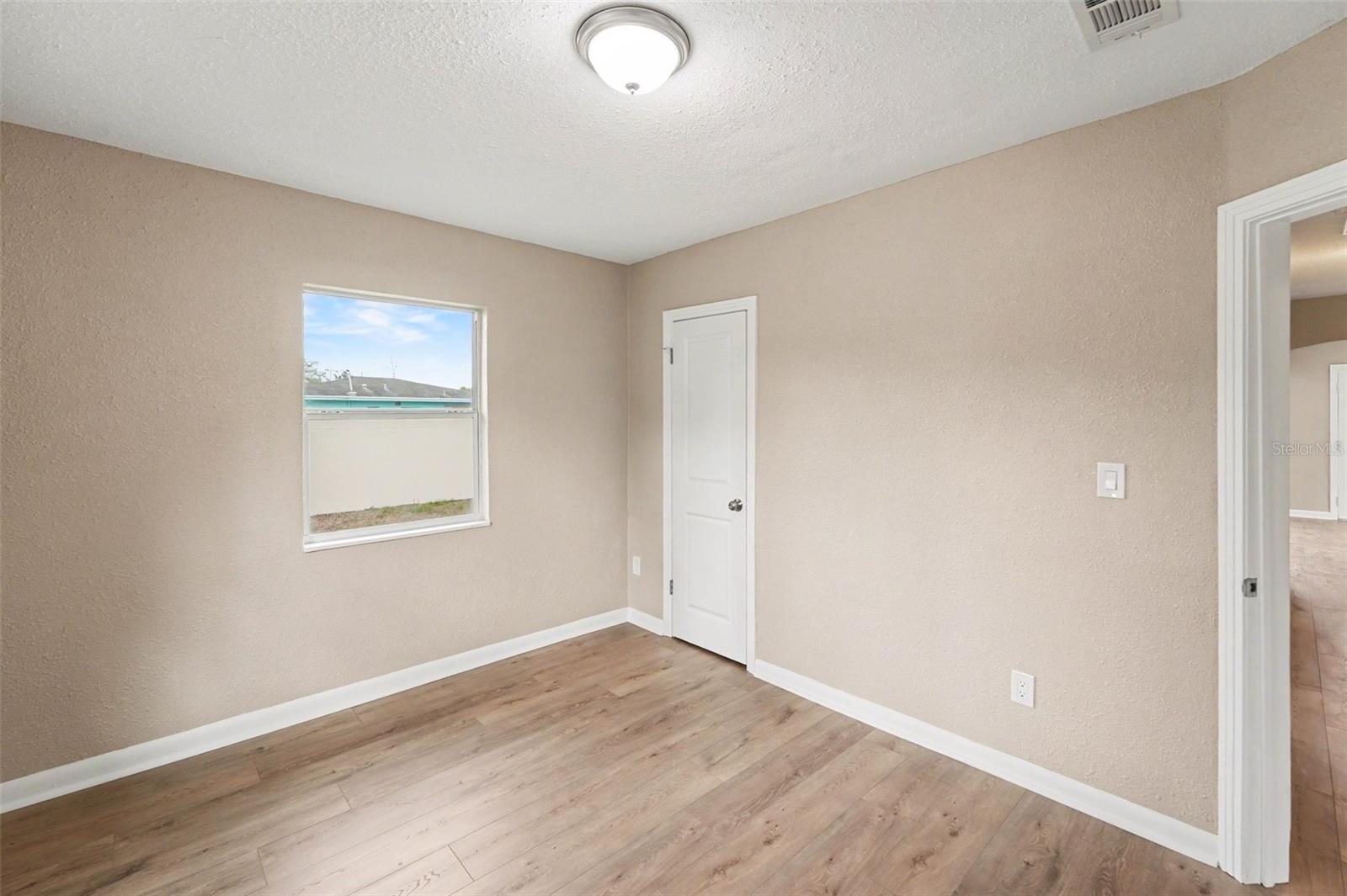 Image 19 of 25 For 1125 Engman Street